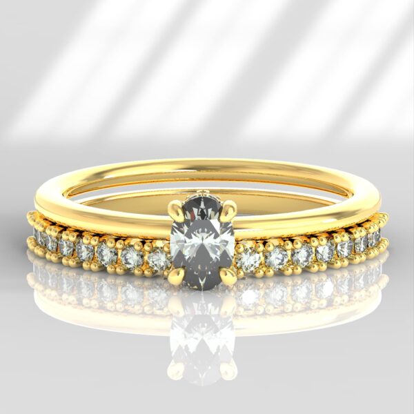 Oval Solitaire Engagement Ring & Matching Band